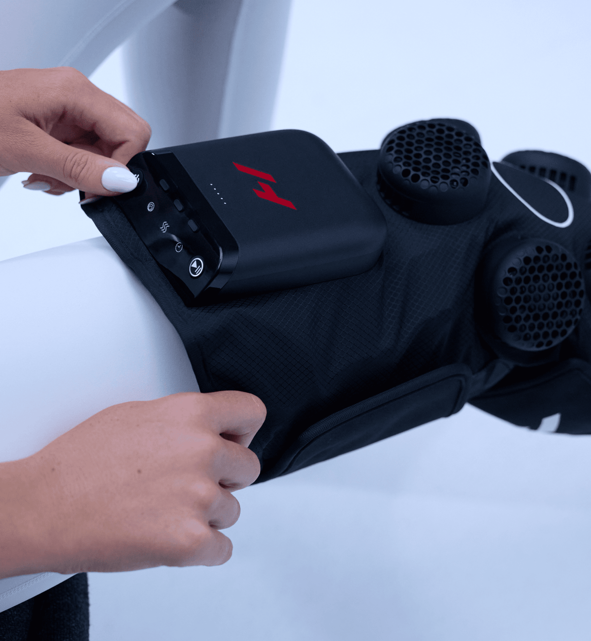 Hyperice Contrast 2 Knee official product image