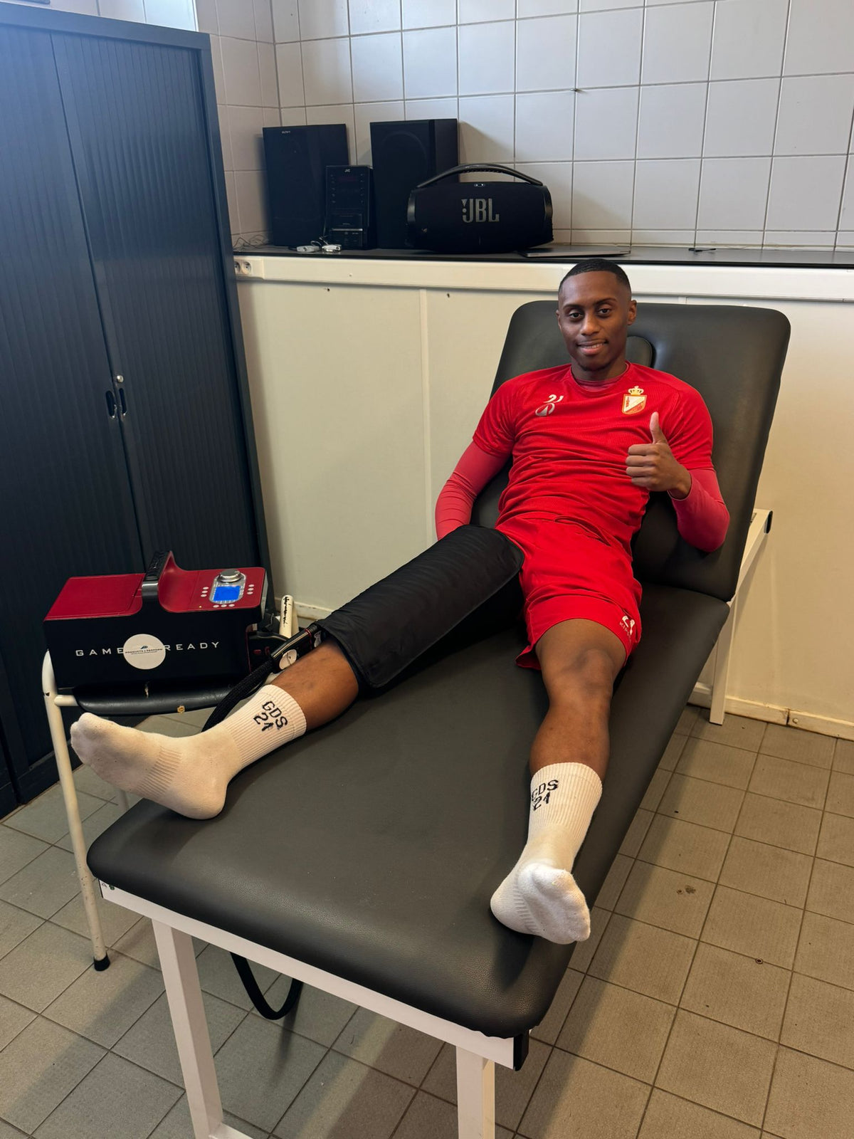 Game Ready cold and compression treatment
